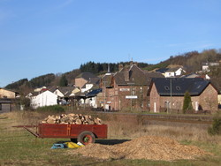 Das Ziel der Wanderung ist erreicht: Bahnhof Densborn